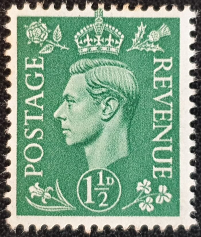 Great Britain King George VI  SG505 1½d. pale green Mounted Mint Single Stamp