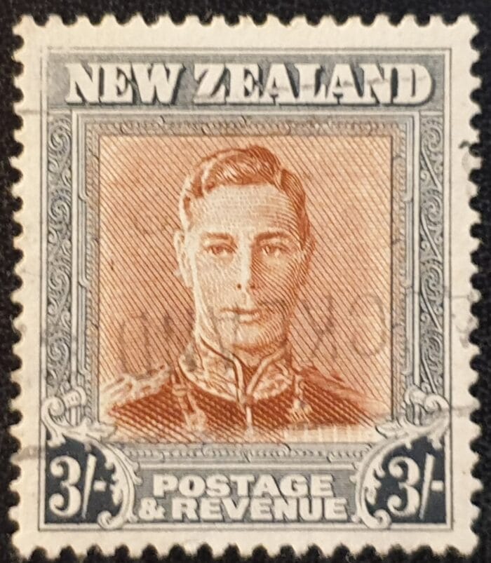 New Zealand 1938 'King George VI' SG689 3s. used single stamp