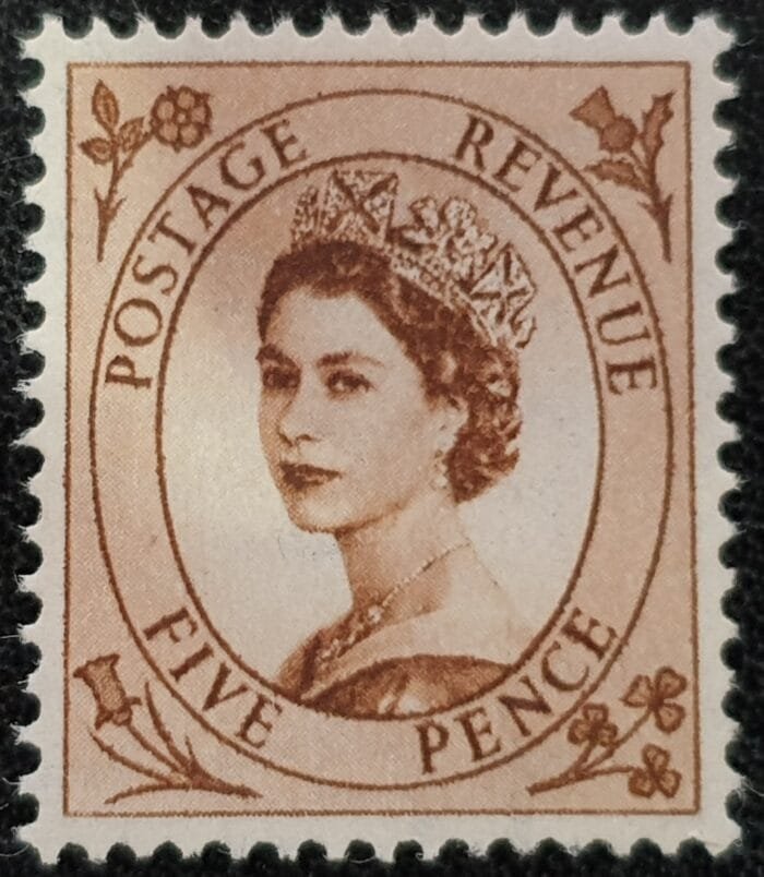 Great Britain Queen Elizabeth II 1953 SG522 5d. brown, Wmk. Tudor Crown, Wilding Definitive MNH