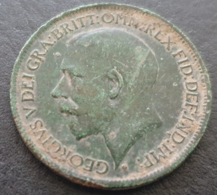 Great Britain King George V 1921 FARTHING Uncleaned Coin