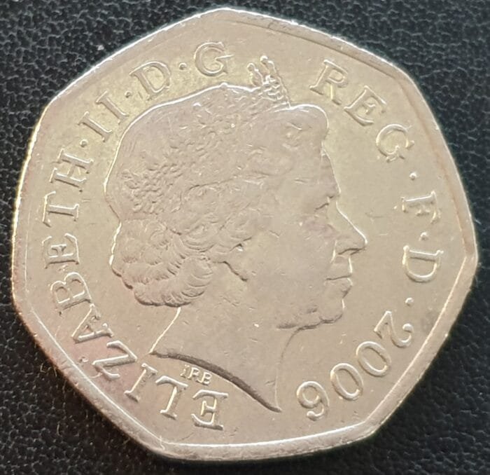 50p Wounded Soldier Victoria Cross Army 2006 Coin Circulated - Image 2