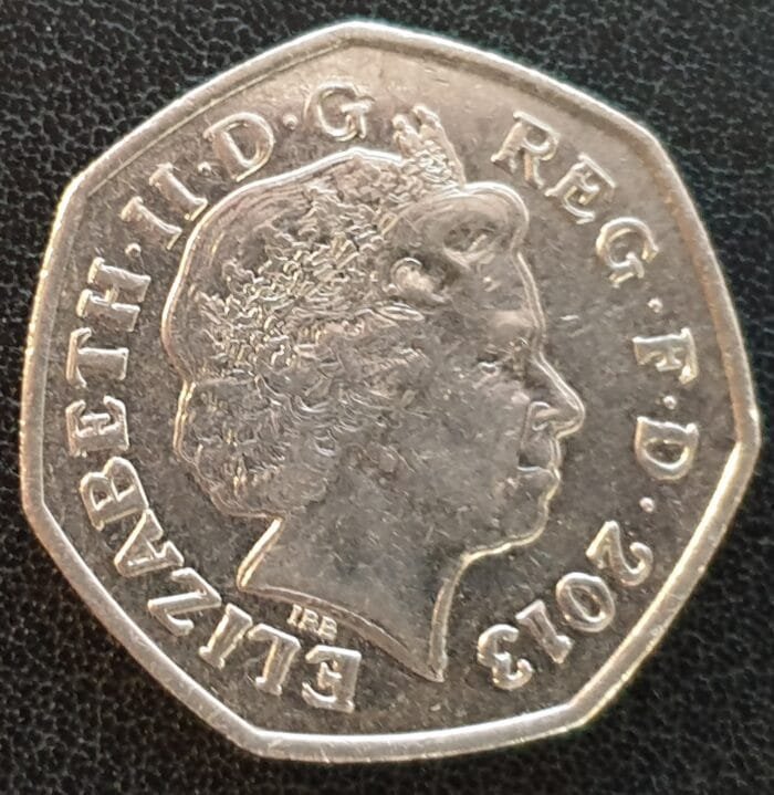 50p Coin 2013 Ironsides Royal Crest Shield Lion & Unicorn Circulated - Image 3