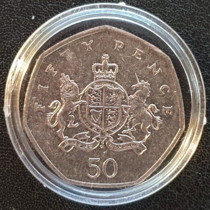 50p Coin 2013 Ironsides Royal Crest Shield Lion & Unicorn Circulated
