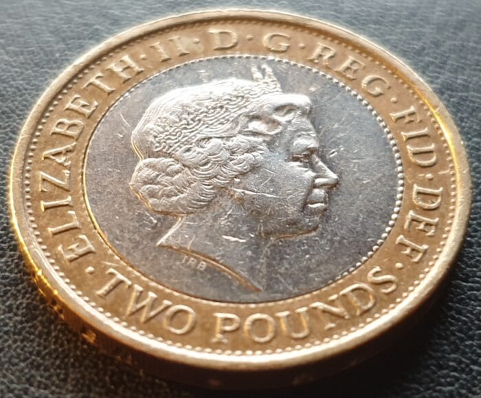 £2 Coin Act for Abolition of Slave Trade Slavery Chain 2007 Circulated - Image 2