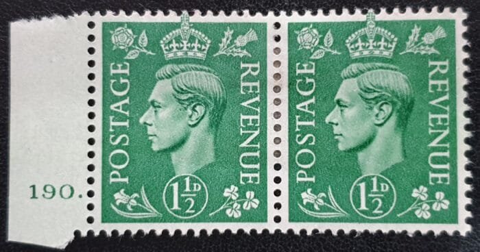 Great Britain King George VI 1951 SG505 1½d. PALE GREEN Cyl.190 dot Mounted Mint Pair