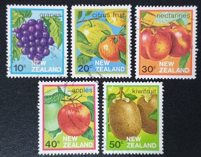 New Zealand 1982/3 'DEFINITIVES-FRUITS' SG1283/7 Set of 5 used stamps