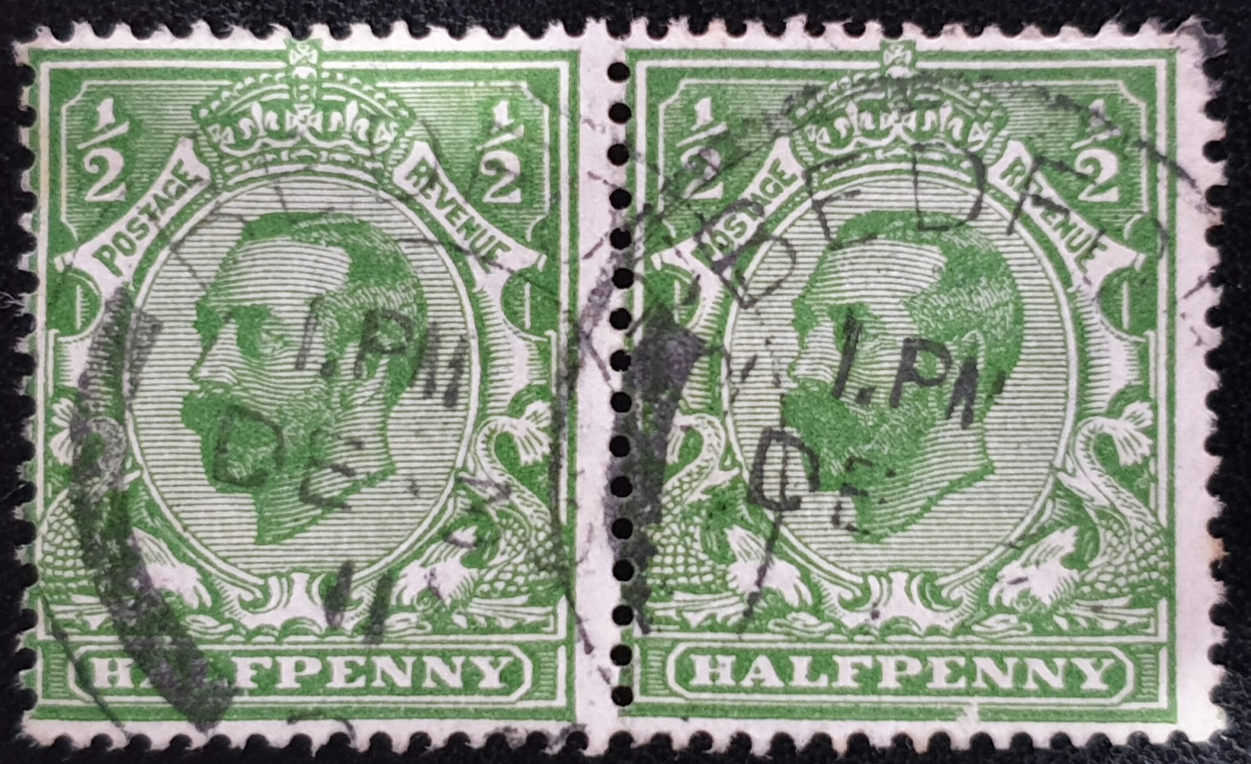 GB KGV SG324 SPEC N2(3), ½d yellow-green DIE B, FINE USED PAIR CDS