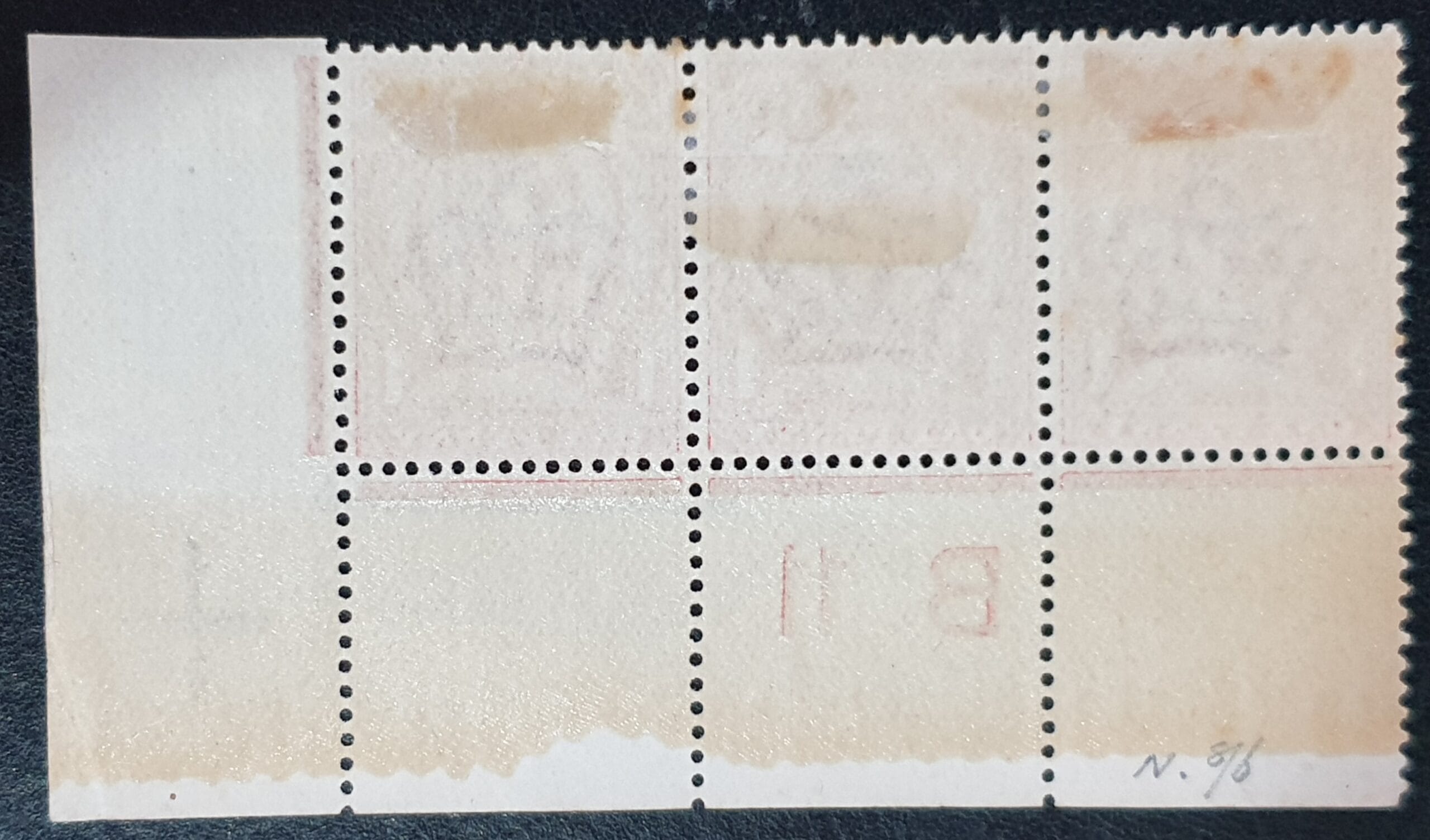 Great Britain King George V SG341 SPEC N11(2) 1d brt scarlet WMK CROWN CONTROL B.11 M/M - Image 2