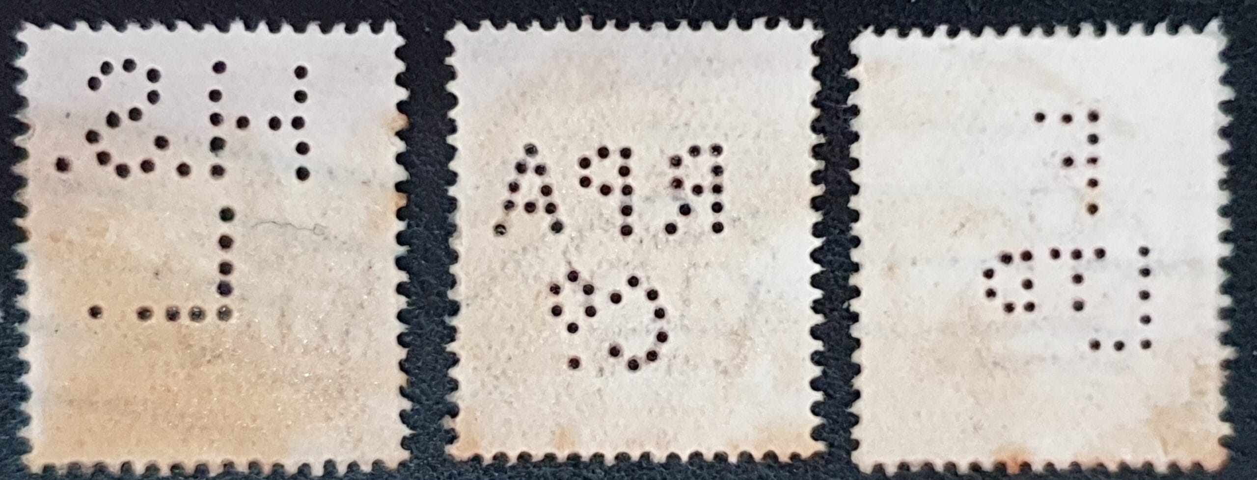 Great Britain King George V SG341a 1d bright scarlet No Cross on Crown Perfin Used Stamps - Image 2