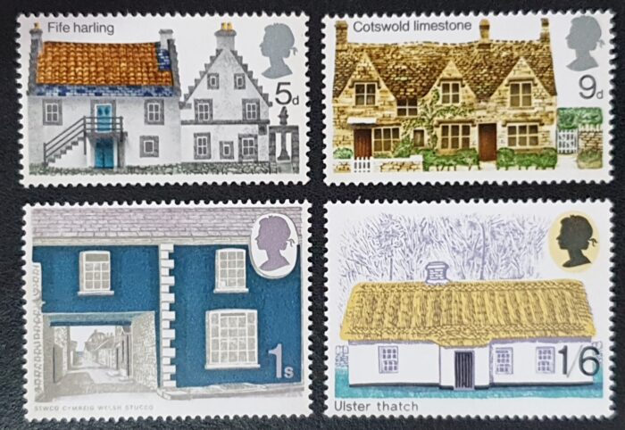 Great Britain Queen Elizabeth II 1970 'British Rural Architecture' SG815/8 Set of 4 MNH