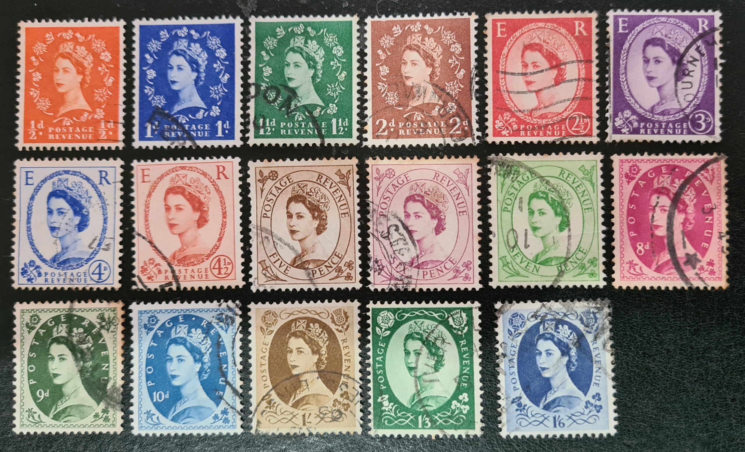 Great Britain Queen Elizabeth II 1958-65 SG570-586 Set of 17 Wildings USED