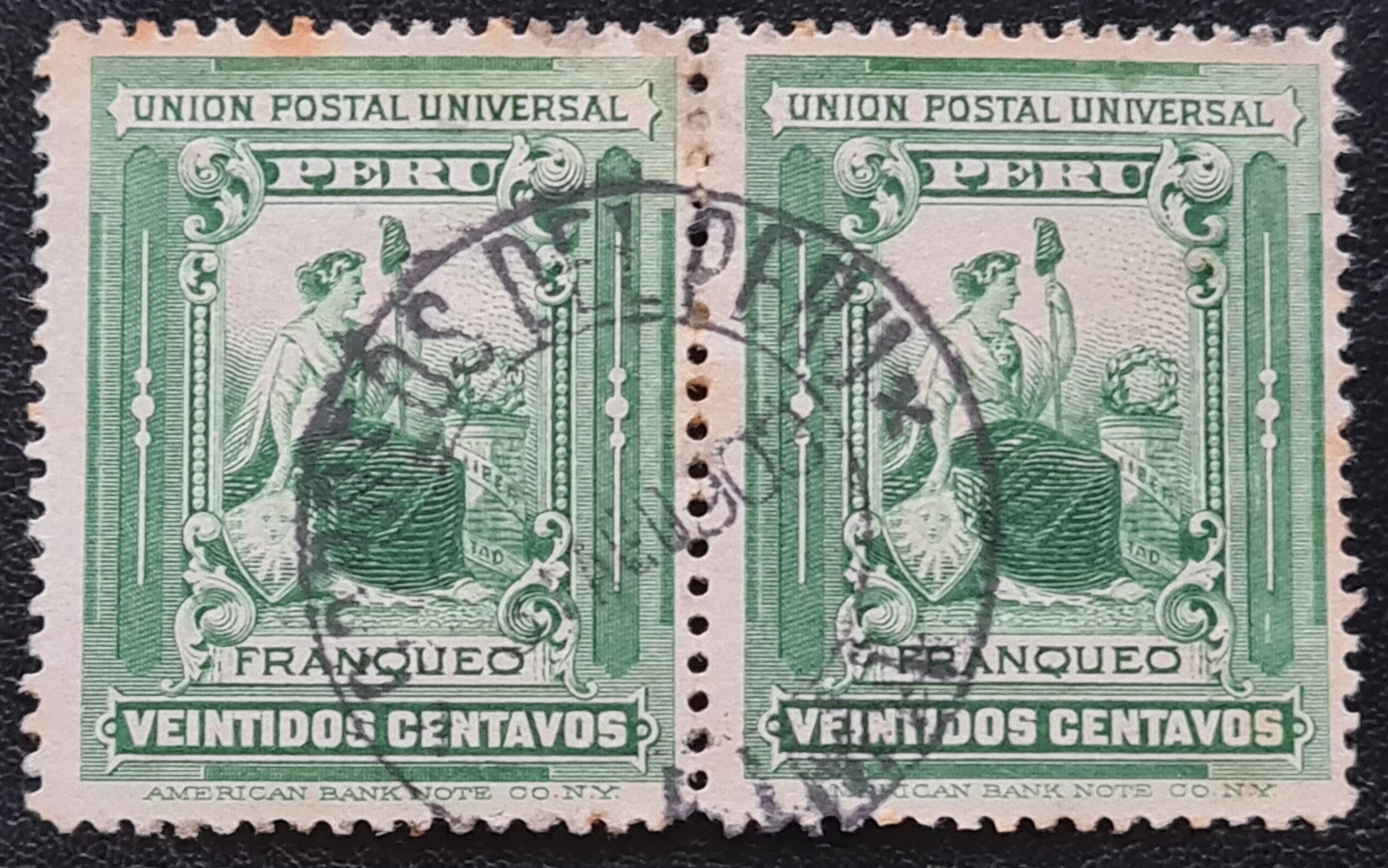 Peru 1899 SG352 22c green Used Pair